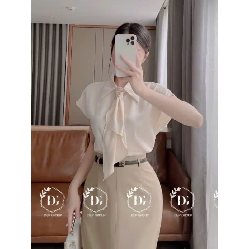 AO SƠ MI GU TAY LIỀN NƠ CỔ ĐỎ BE
