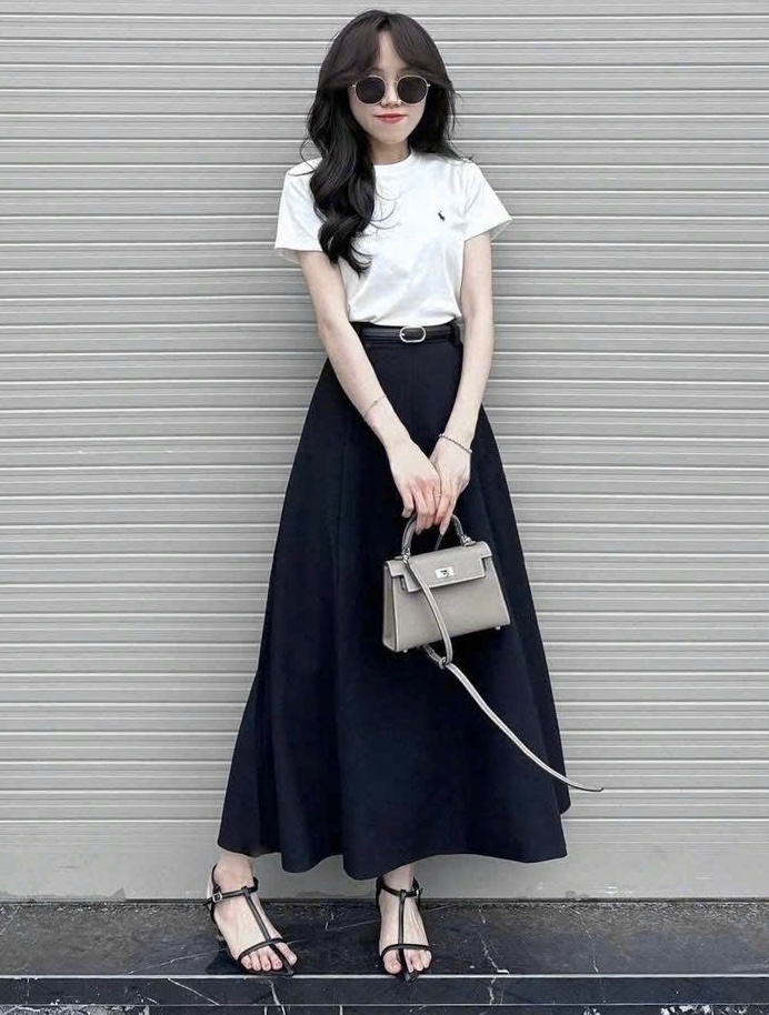 SET ÁO CỘC TRẮNG THÊU NGỰA MI MIX CV MIDI THAN