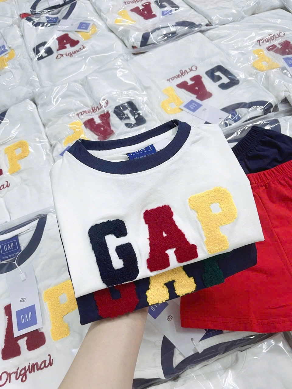 SET 2 BỘ ĐÙI GAP CHỮ NỔI SẮC MÀU