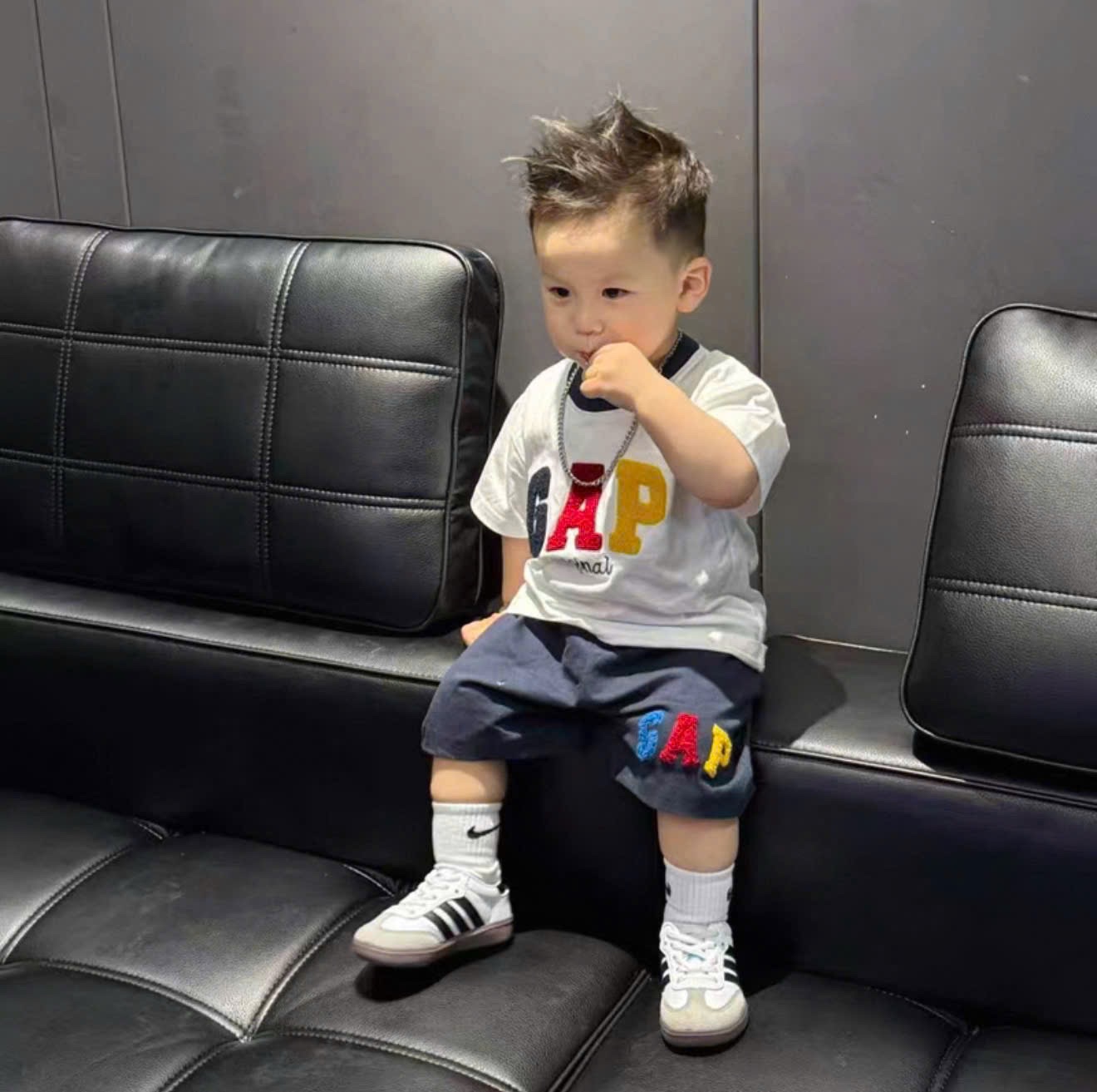 SET 2 BỘ ĐÙI GAP CHỮ NỔI SẮC MÀU