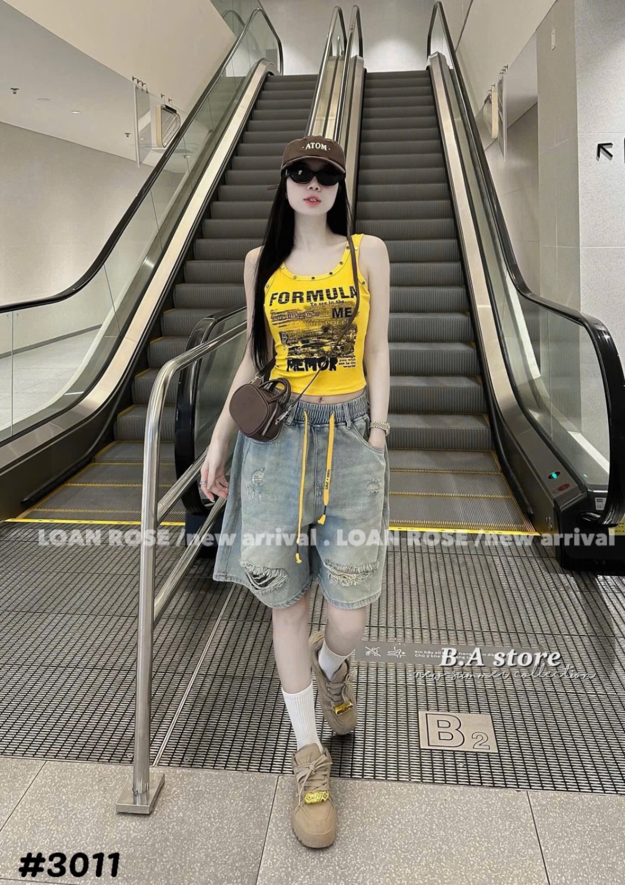 QUẦN SHORT JEAN NGỐ RÁCH DÂY VÀNG