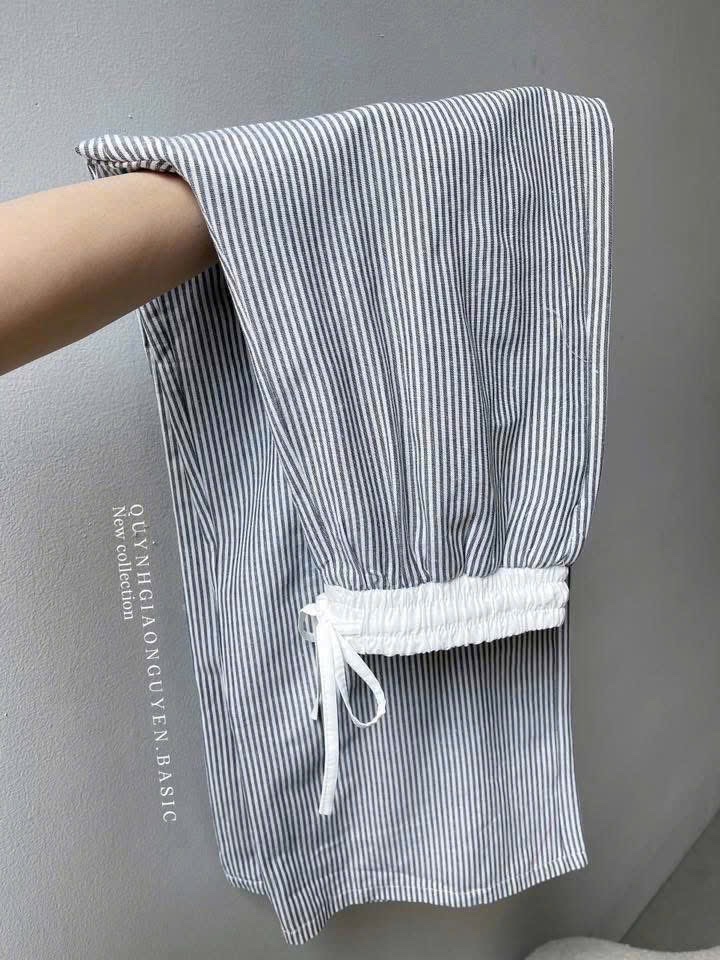 QUẦN SUÔNG KẺ CẠP TRẮNG