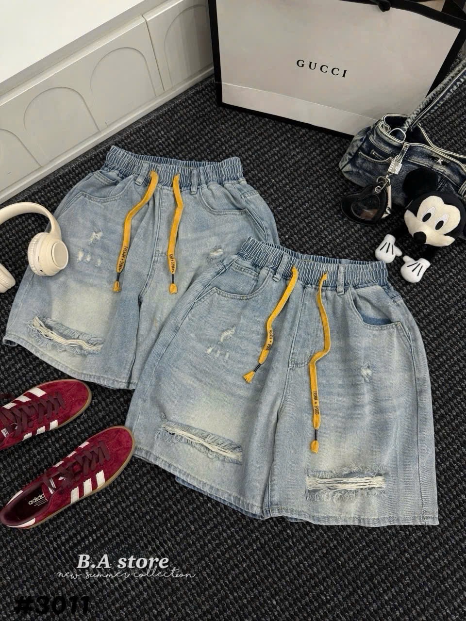 QUẦN SHORT JEAN NGỐ RÁCH DÂY VÀNG