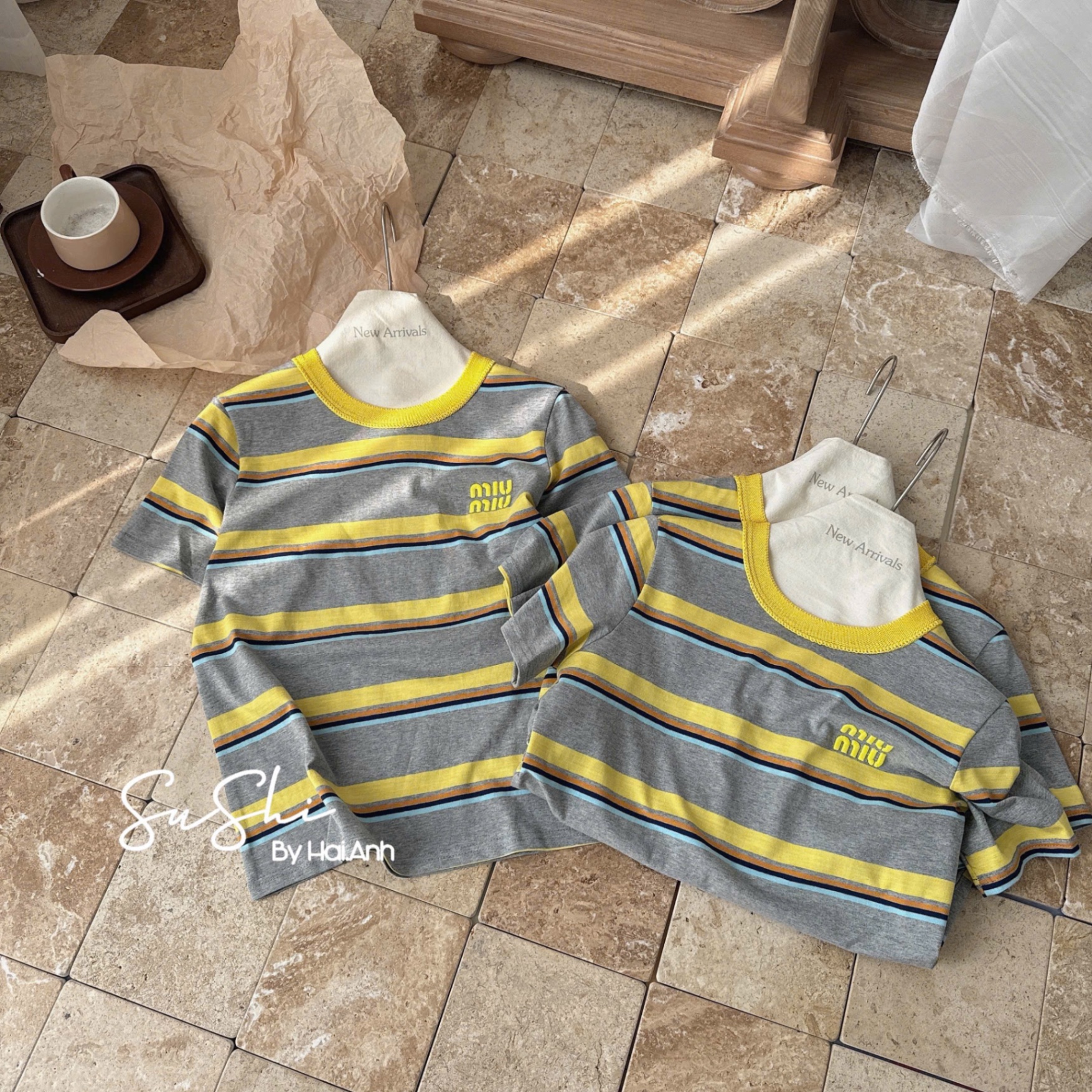 ÁO PULL KẺ XÁM VÀNG MIUMIU QC