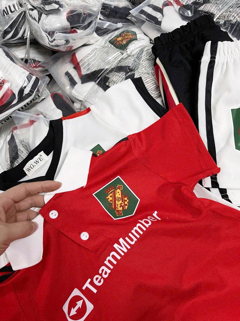 SET 2 BỘ ĐÙI TEAMMUMBER ĐỎ TRẮNG