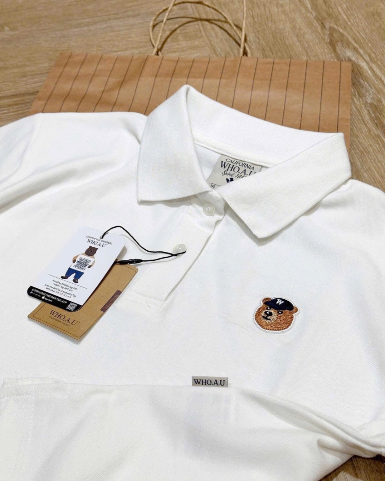 Hàng nhà máy - ÁO POLO CỘC GẤU WHOU MÀU TRẮNG XUẤT XỊN
