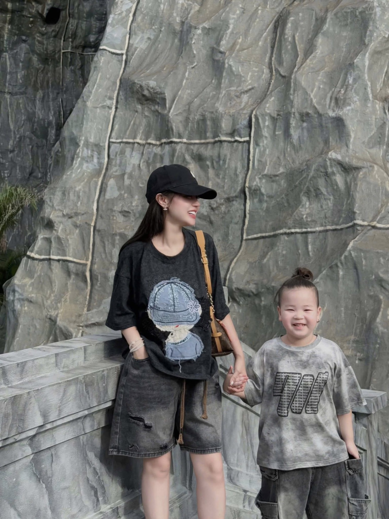 QUẦN SOOC JEAN NGỐ DÂY RÊU MÀU KHÓI