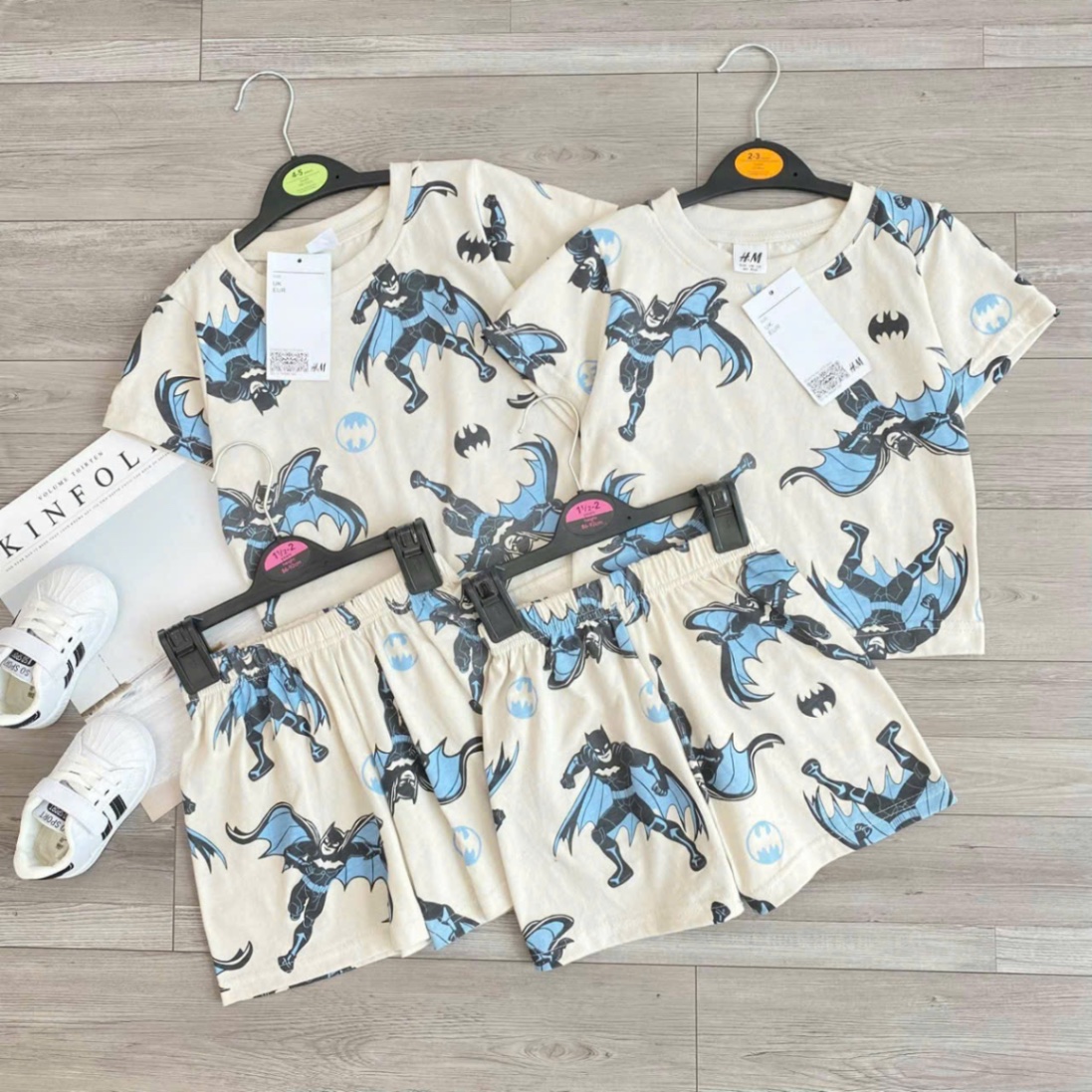 XẢ KHO BỘ BATMAN MÀU BE BT