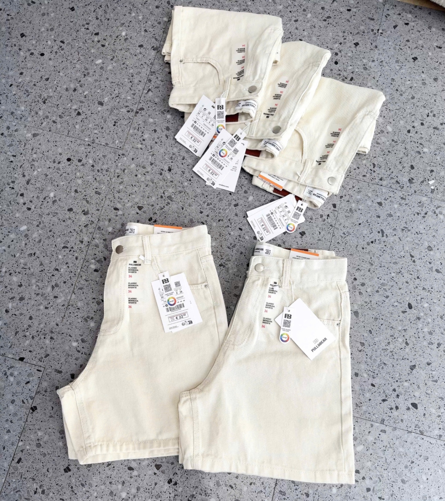 Hangd nhà máy - QUẦN SOOC ĐÙI PULL BEAR MÀU KEM