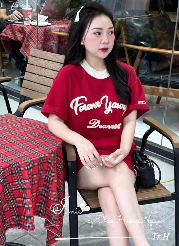 XẢ KHO ÁO PULL ĐỎ CỔ LEN THÊU CHỮ