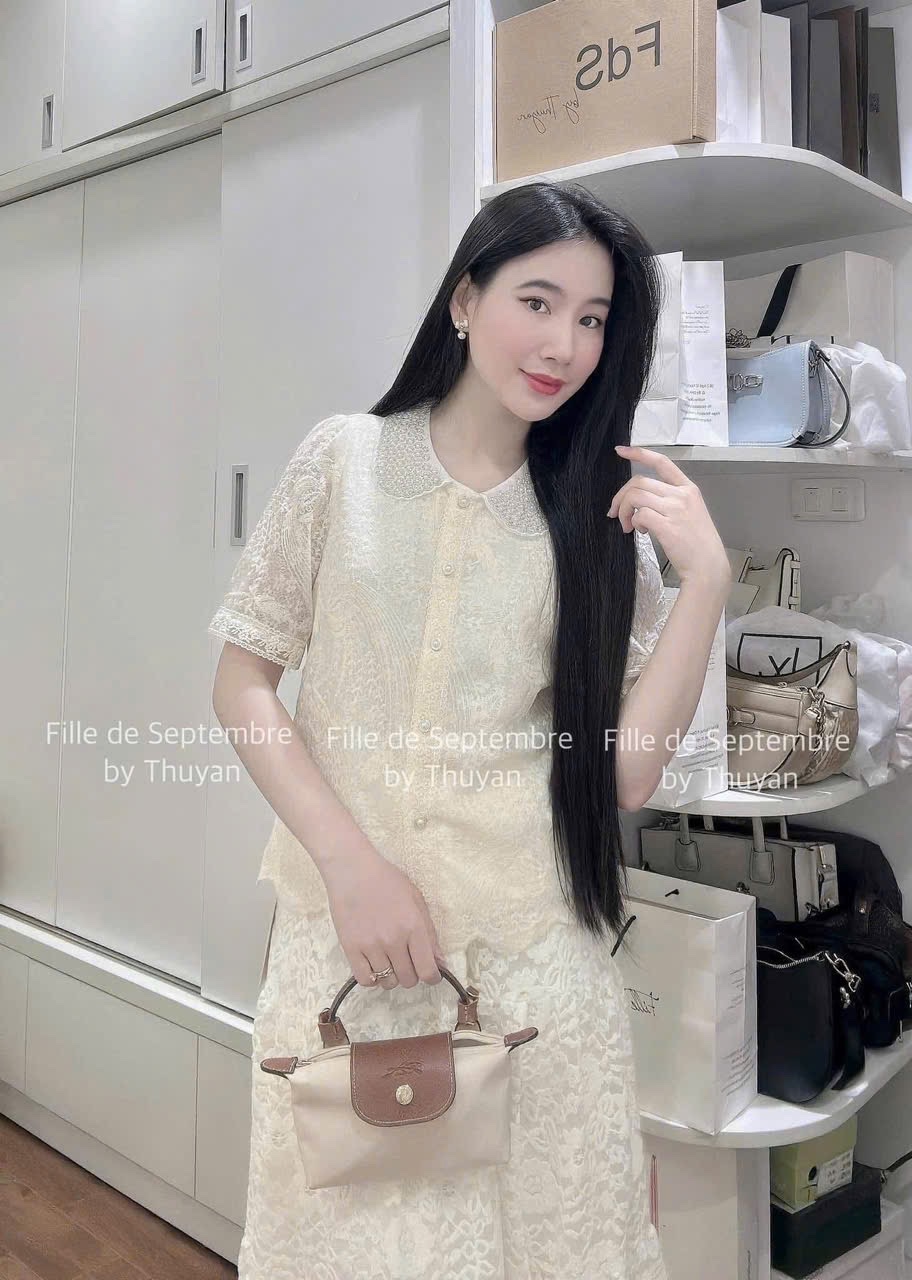 ÁO SƠ MI REN CỔ NGỌC QC