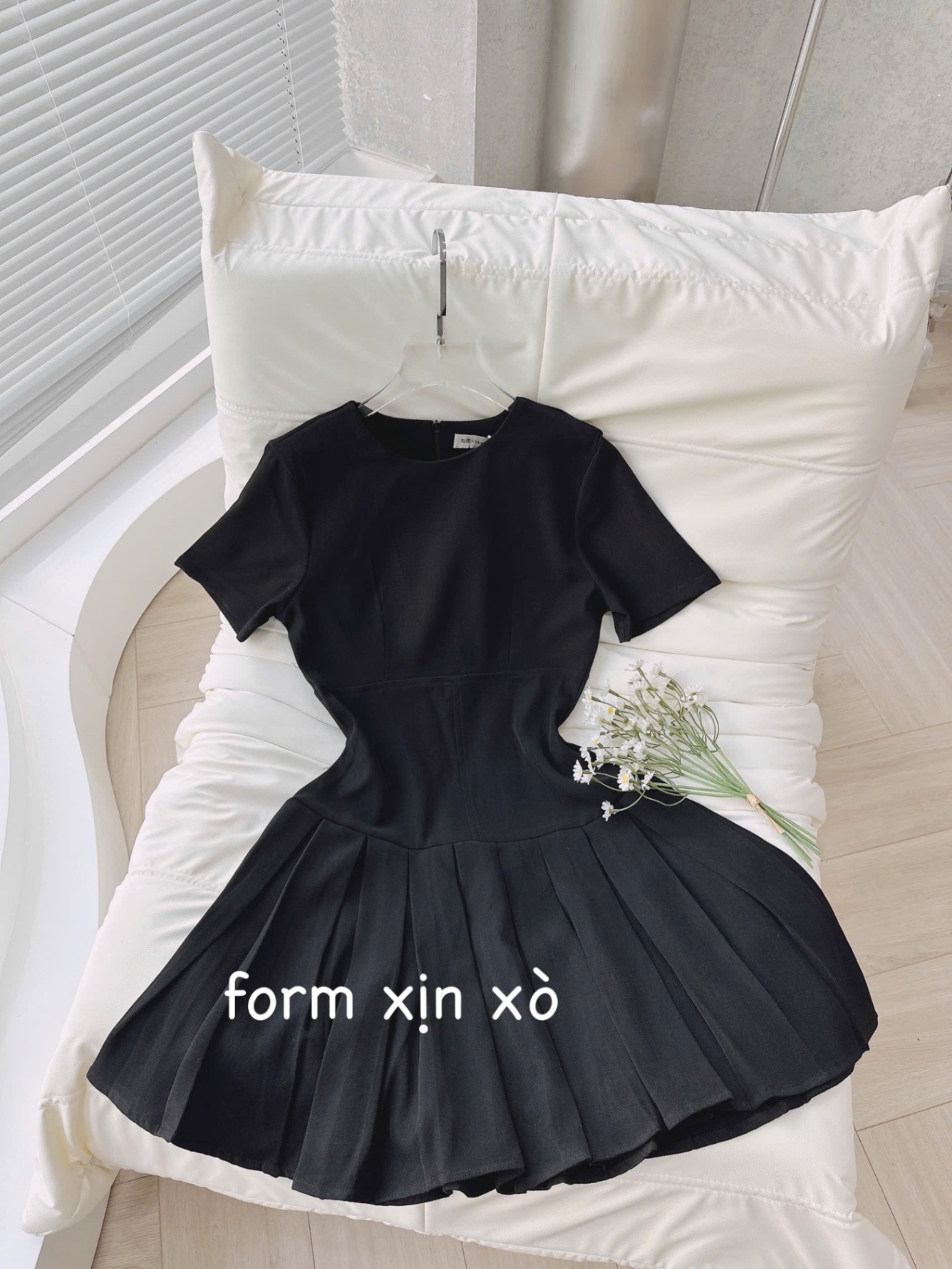 VÂY ĐEN XÊP LY PHỐI LI THIẾT KẾ