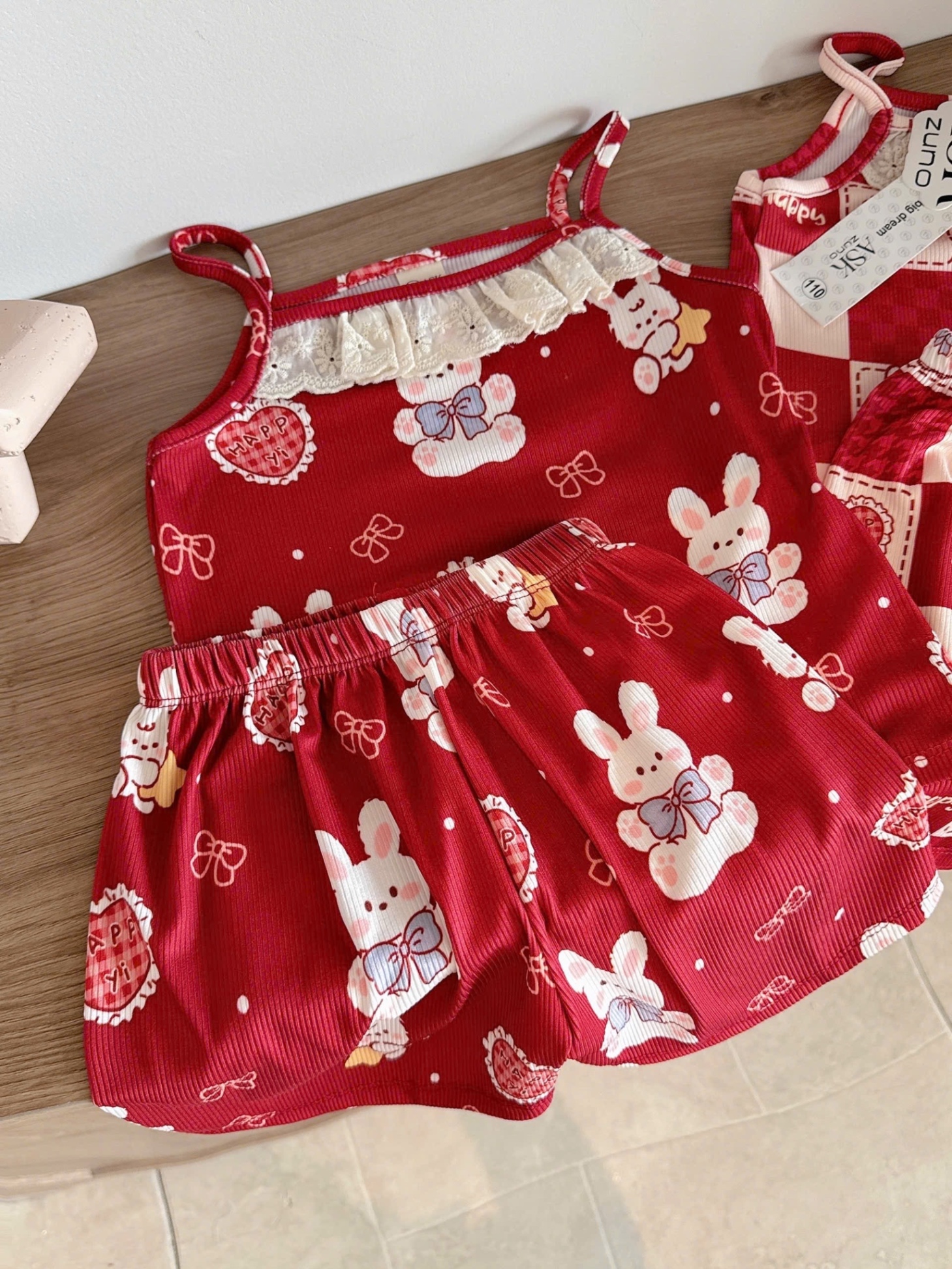 BỘ ĐÙI TĂM 2S ĐỎ VIỀN REN