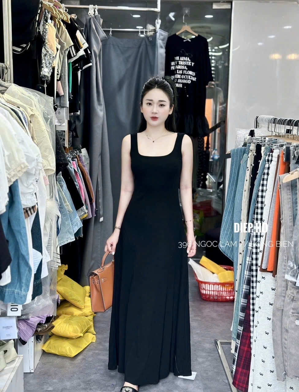 HÀNG QCCC - VÁY MAXI 2S CỔ VUÔNG QC ĐEN GHI
