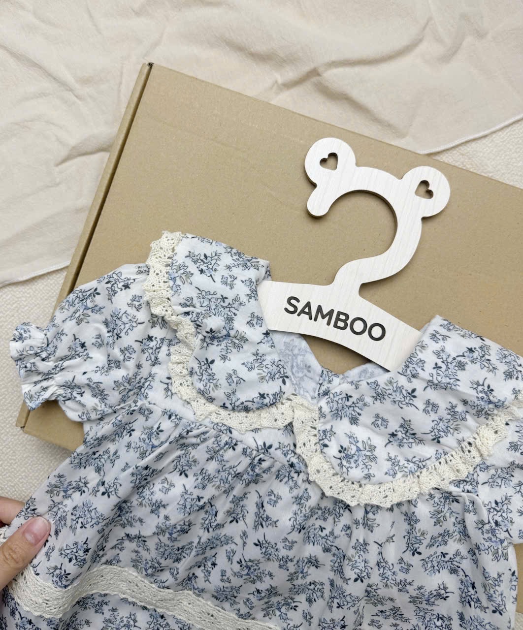 XẢ KHO BỘ HOA XÁM CỔ SEN QUẦN LEGGING BG