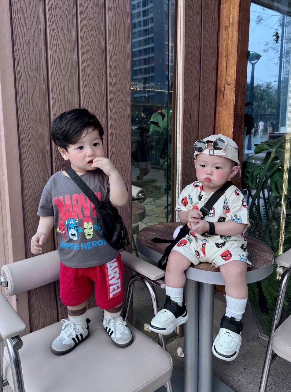 XẢ KHO SET 2 BỘ SIÊU NHÂN BE GHI IN TRÀN