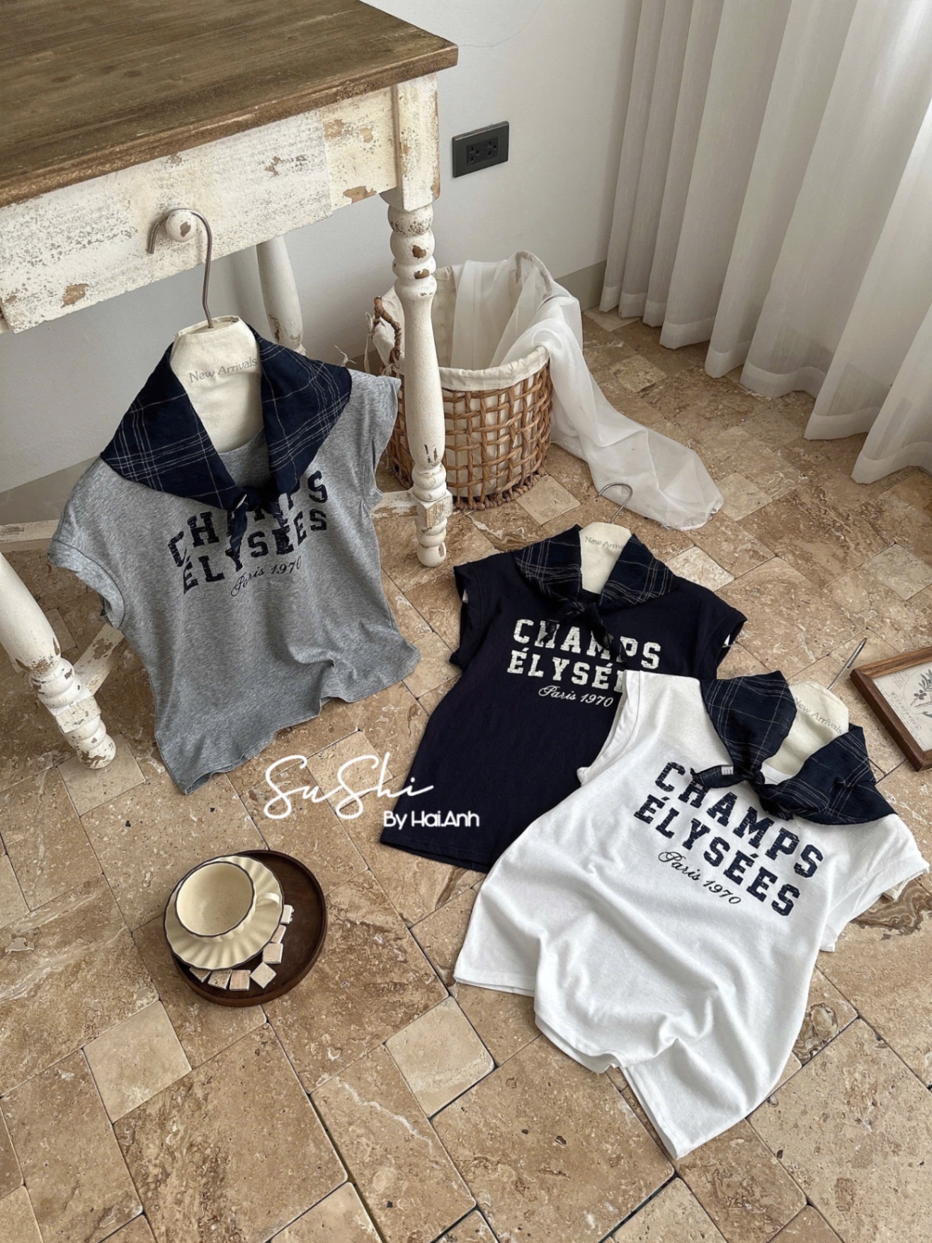 ÁO PULL CỘC TAY HẾN CHARM KÈM KHĂN QCCC