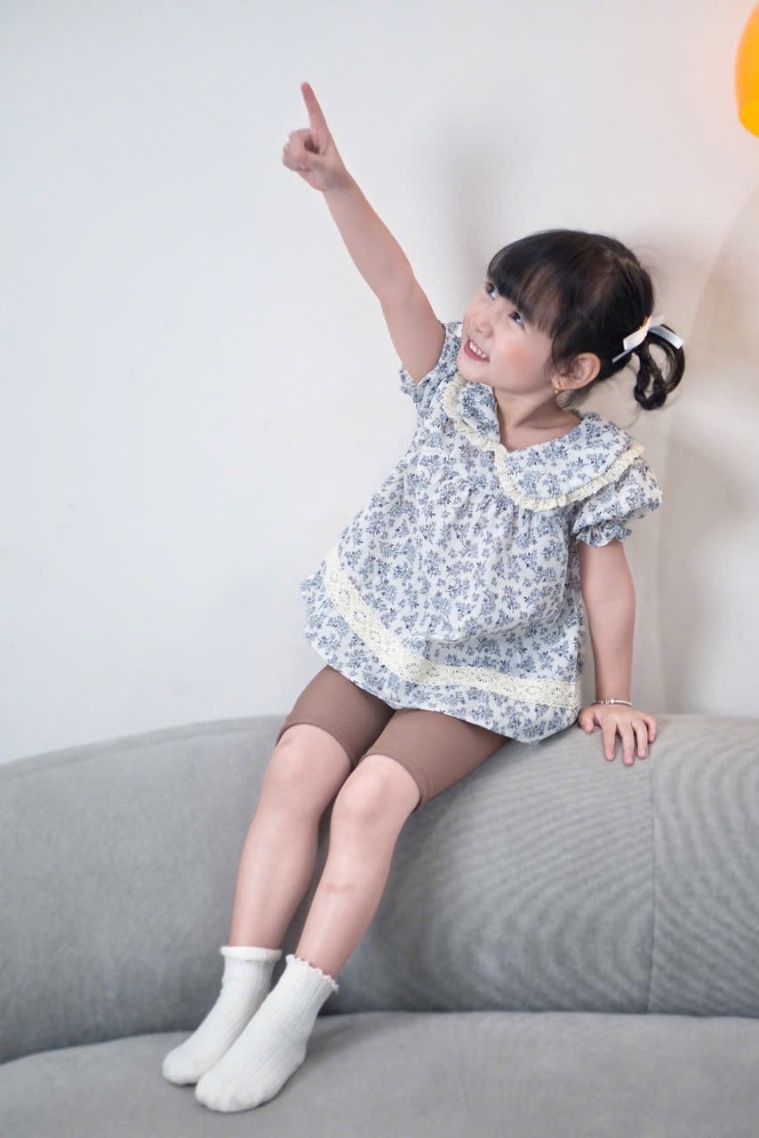 XẢ KHO BỘ HOA XÁM CỔ SEN QUẦN LEGGING BG