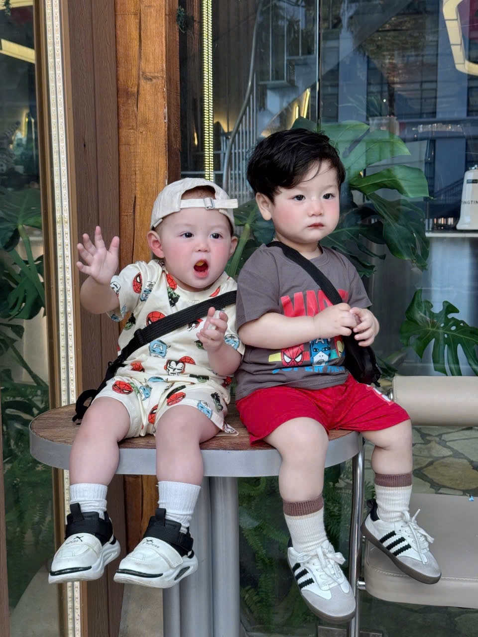 XẢ KHO SET 2 BỘ SIÊU NHÂN BE GHI IN TRÀN