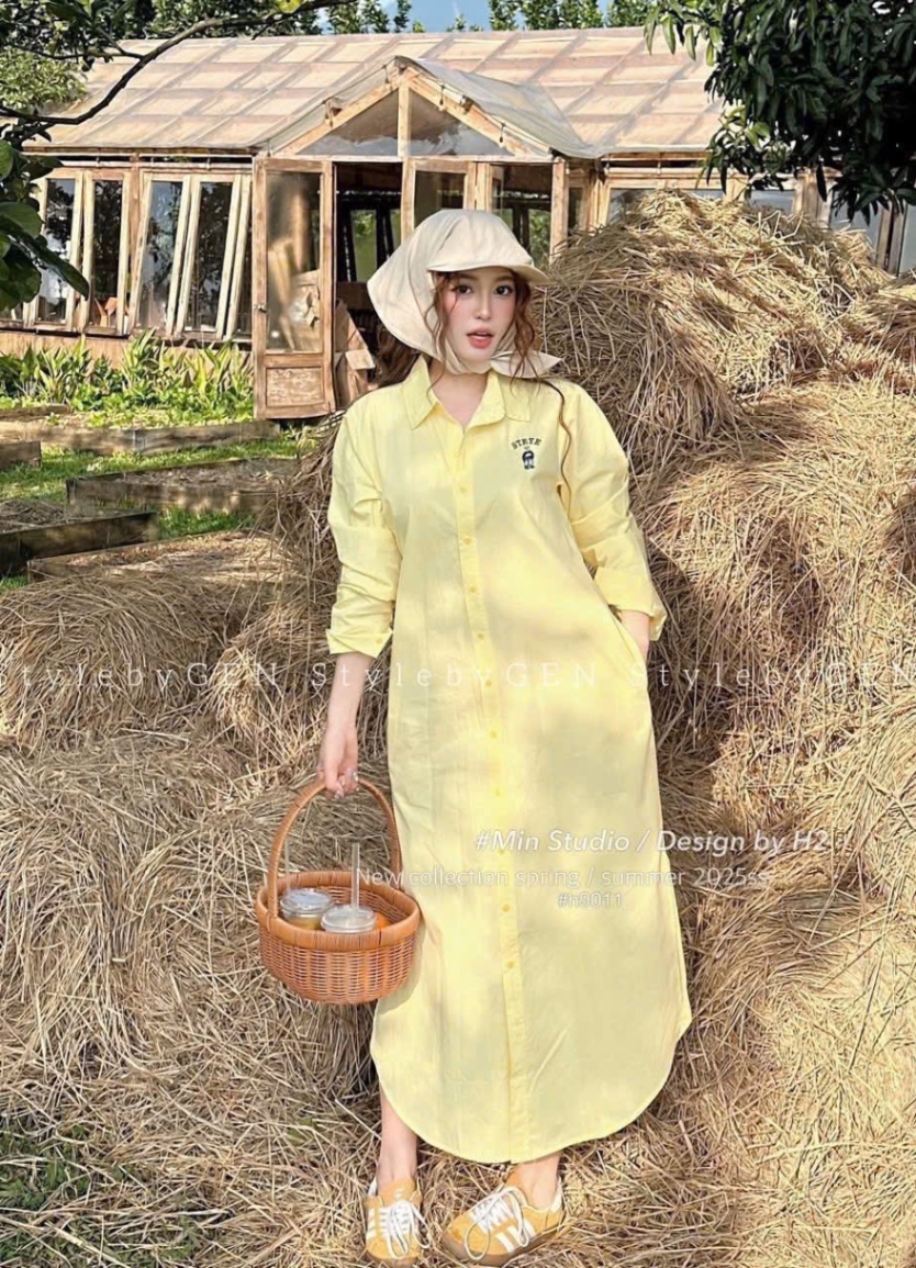 VÂY SƠ MI VÀNG THÊU GẤU WHOU