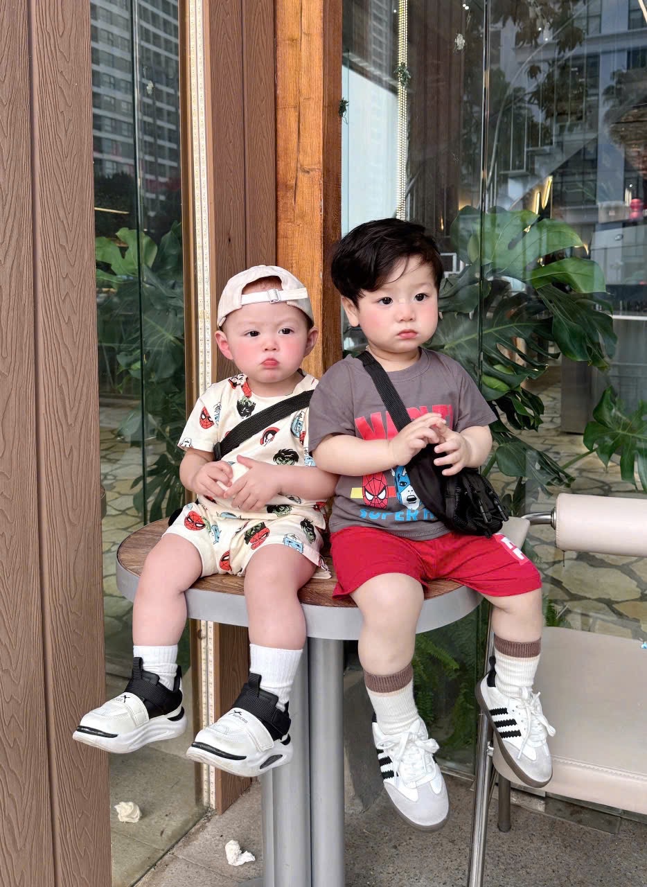 XẢ KHO SET 2 BỘ SIÊU NHÂN BE GHI IN TRÀN