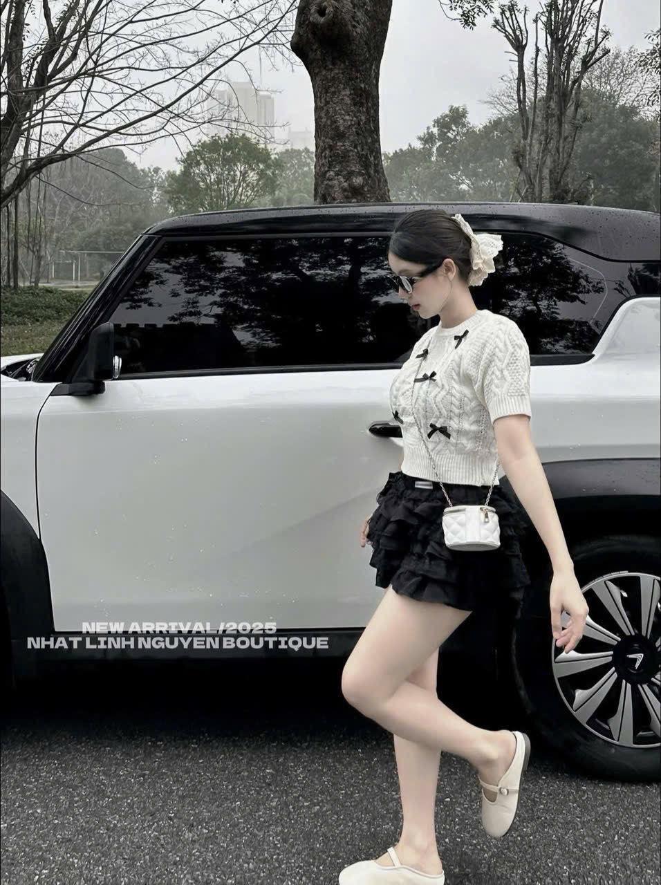 CHÂN VÁY REN TẦNG DÁNG NGẮN MIUMIU QC