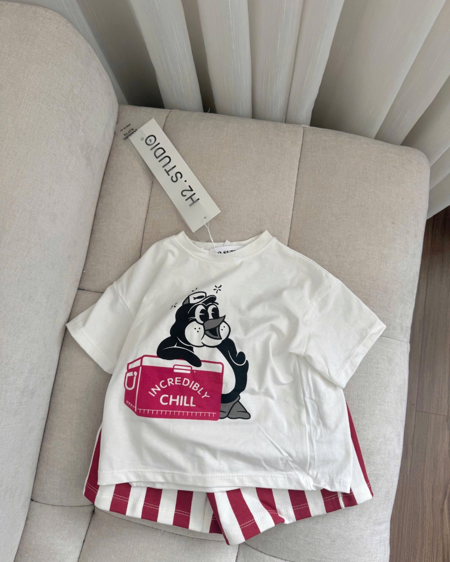 SET 2 BỘ ĐÙI HÌNH CÚN CHỮ DAY QUẦN KẺ