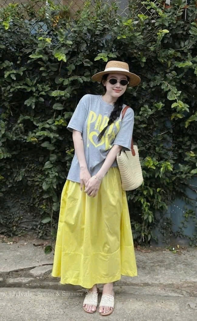 SET ÁO CỘC GHI PARIS MIX CV VÀNG