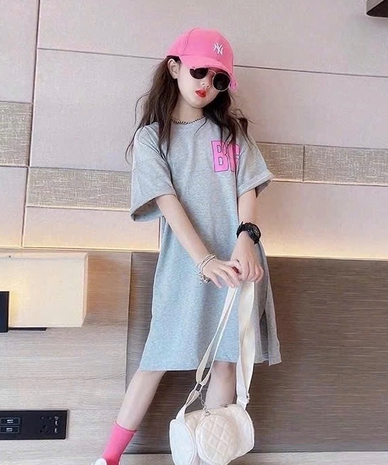 VÁY SUÔNG XÁM NG CHỮ BIG