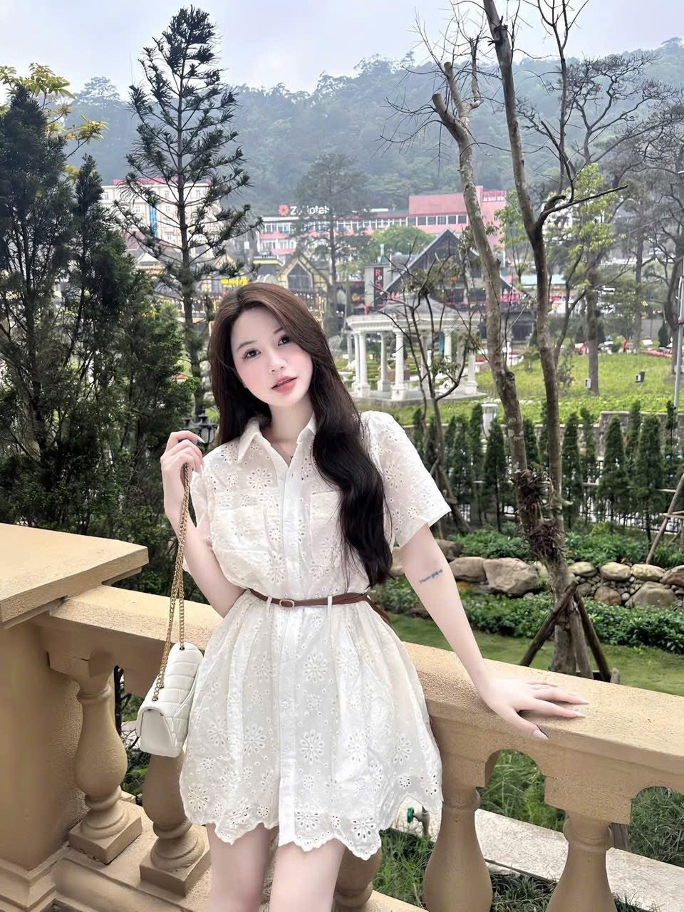 VÁY THÔ HOA ĐỤC LỖ QC KÈM ĐAI