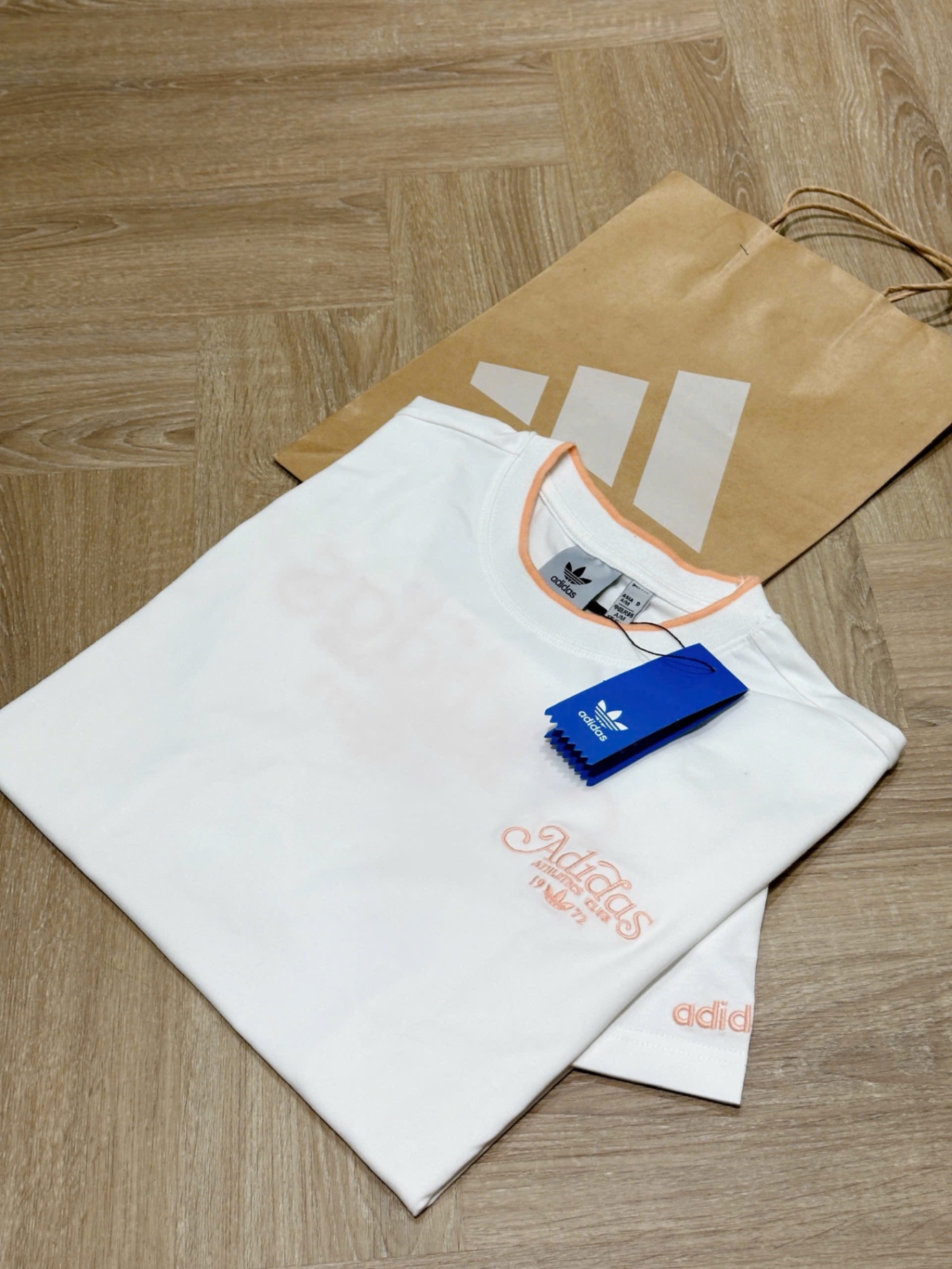 Hàng nhà máy - ÁO PULL DAS TRẮNG CHỮ HỒNG XUẤT XỊN