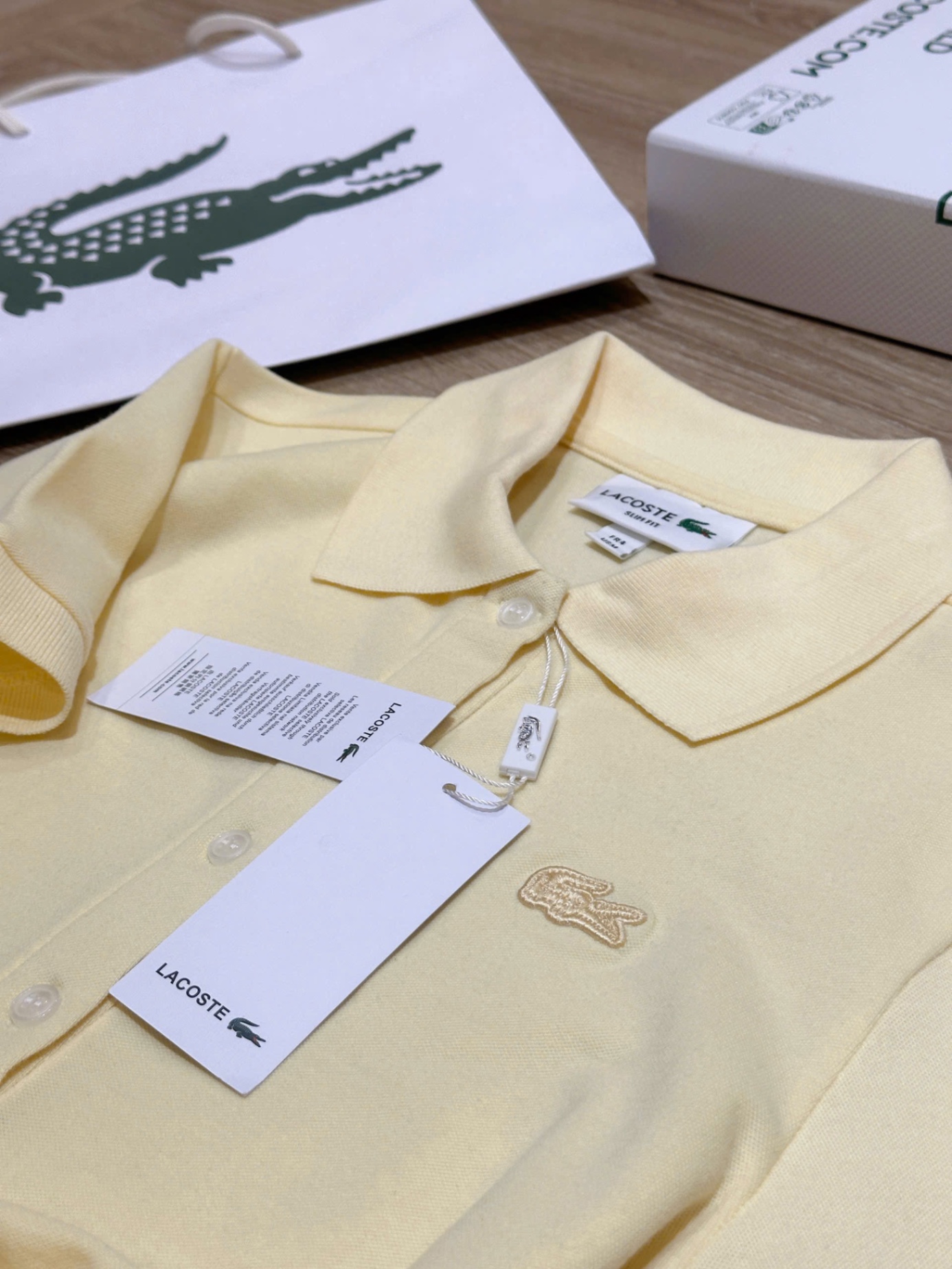 Hàng nhà máy - ÁO POLO VÀNG LCT THÊU CÁ SẤU LIKE AUHT