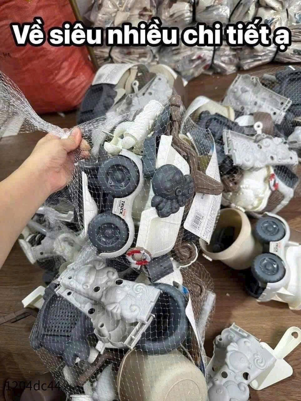 BỘ XÚC CÁT NÂU CHO BE