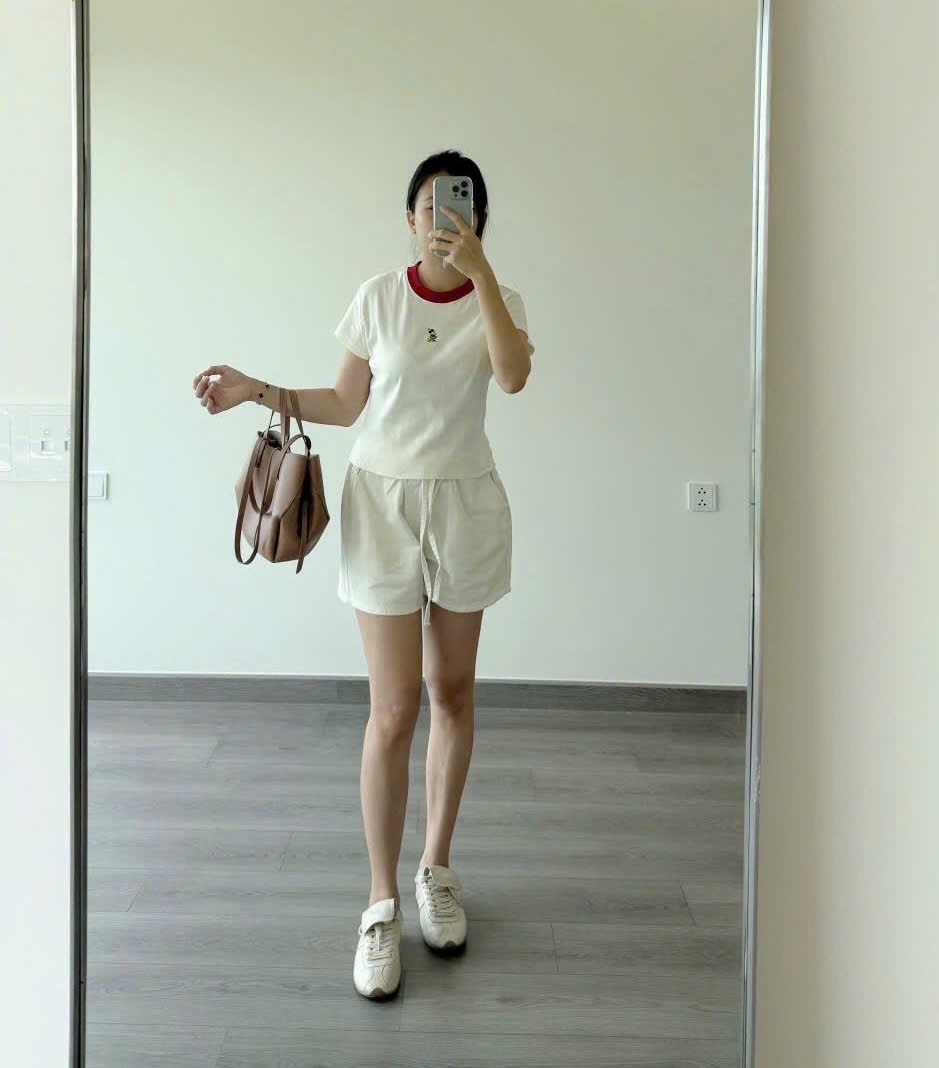 QUẦN SOOC JEAN POLO THÊU NGỰA MÀU KEM CẠP CHUN VNXK