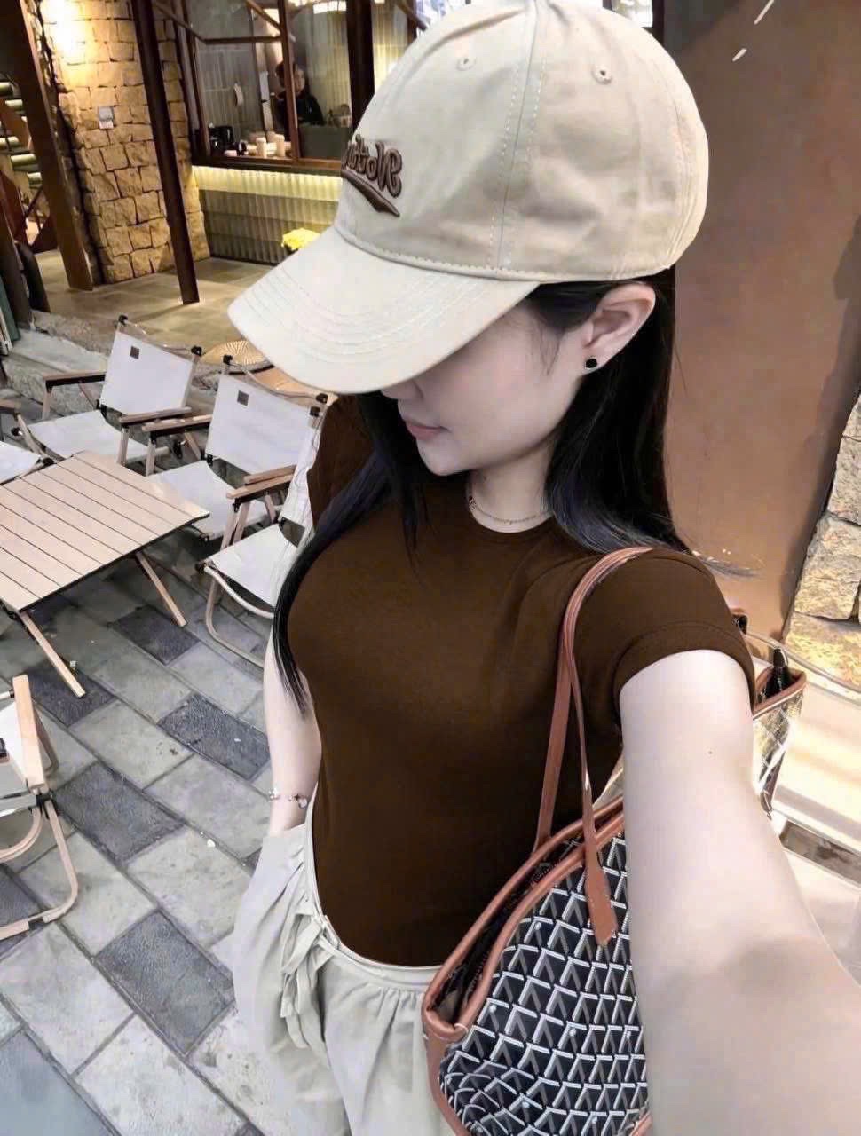 SET ÁO ZIP NÂU CỘC MIX QUẦN SUÔNG BE