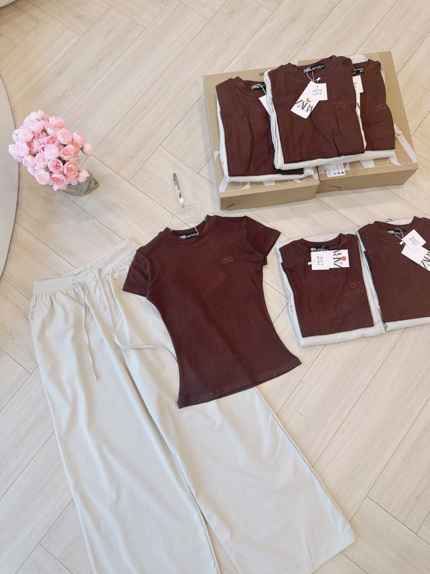 SET ÁO ZIP NÂU CỘC MIX QUẦN SUÔNG BE