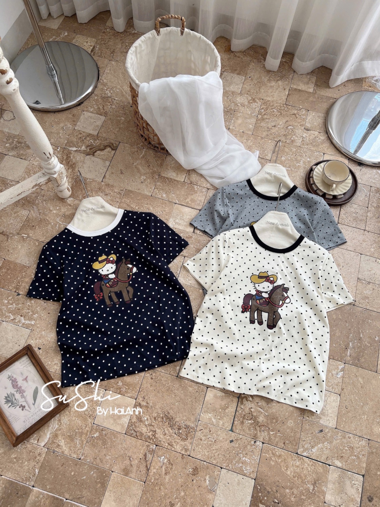 Hàng QCCC - ÁO PULL CỘC CHẤM BI KITTY QC