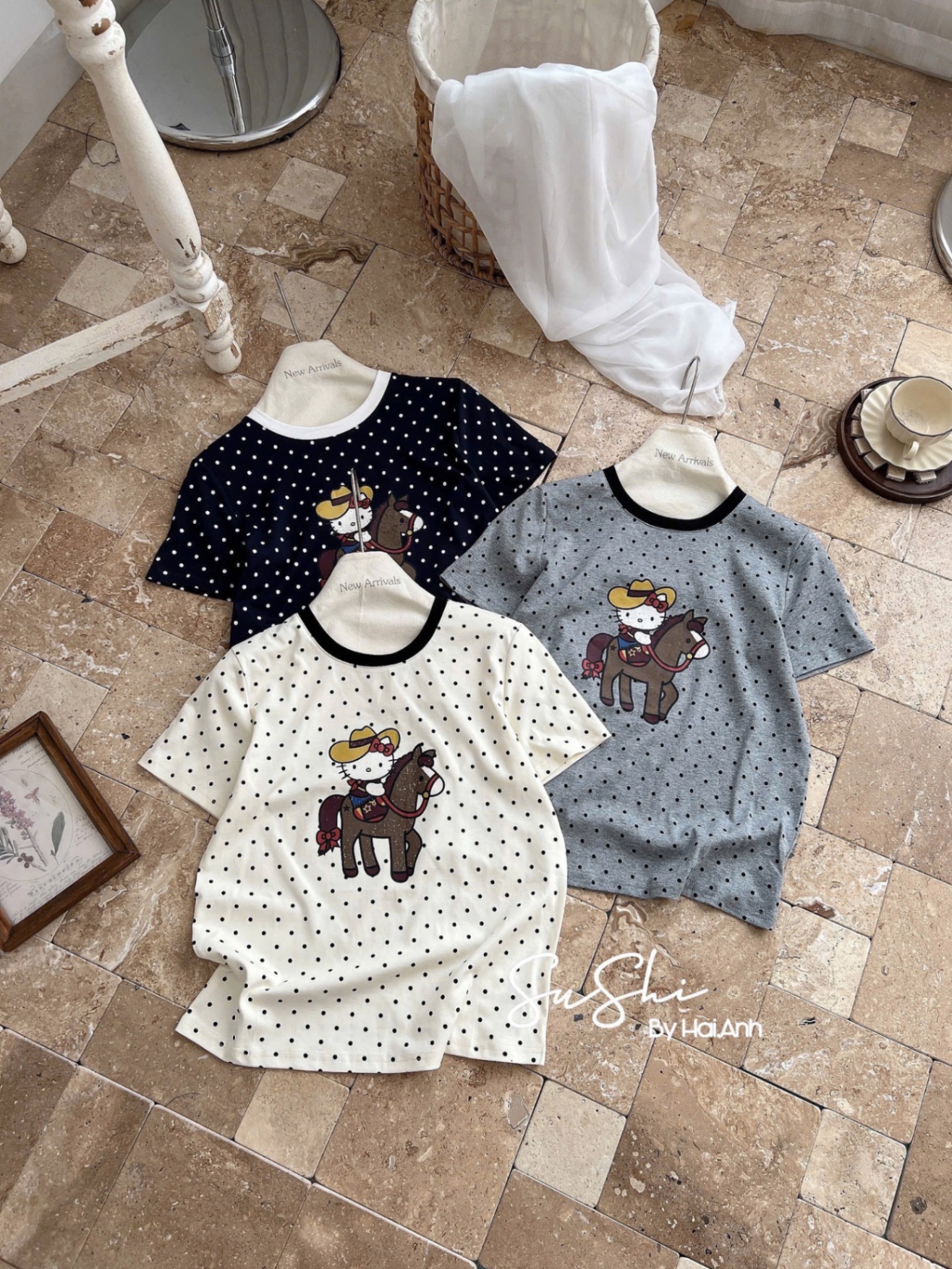 Hàng QCCC - ÁO PULL CỘC CHẤM BI KITTY QC