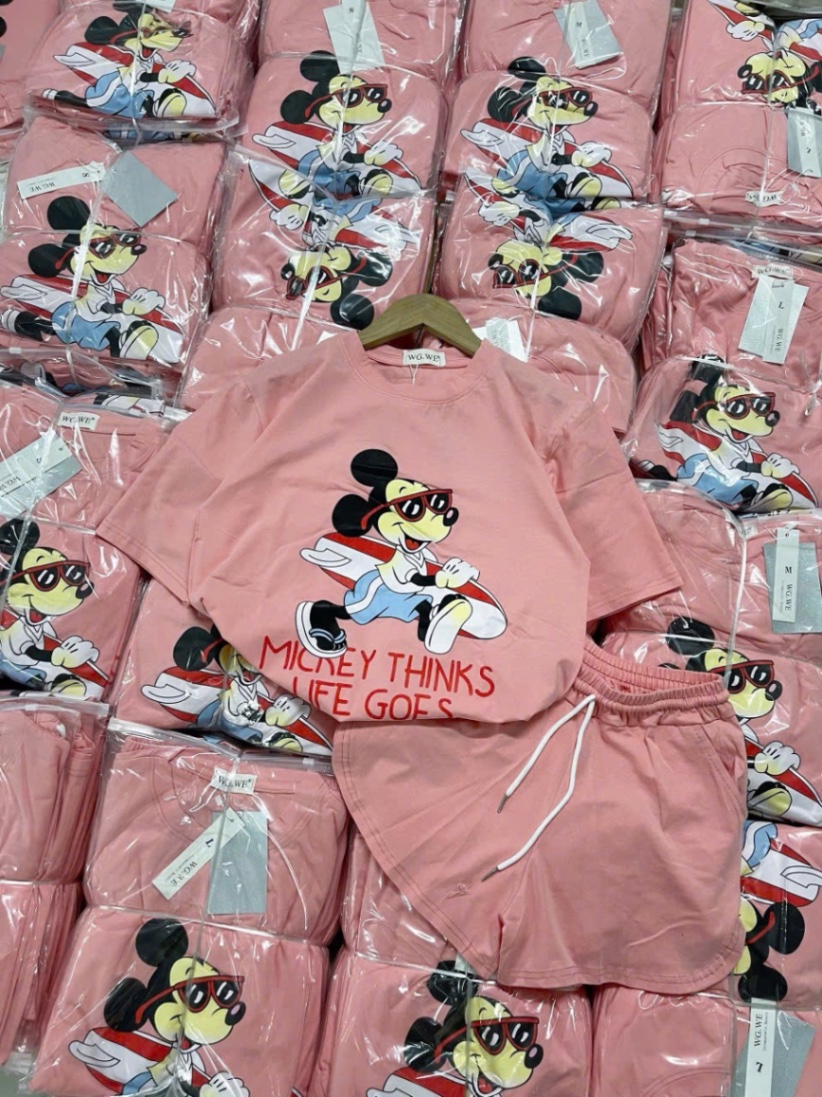 BỘ ĐÙI CỘC MICKY MÀU HỒNG