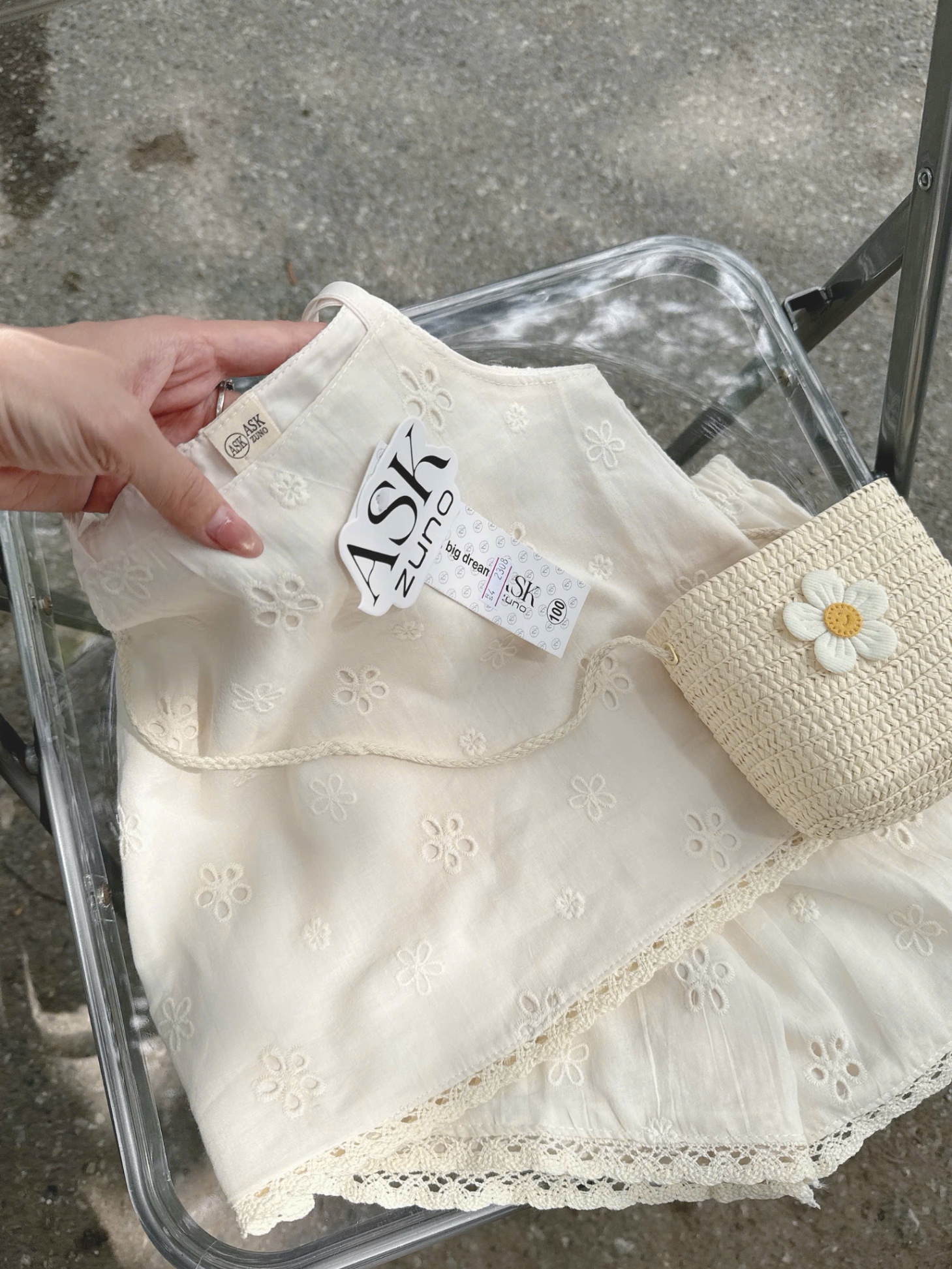 BỘ ĐÙI THÔ HOA ĐỤC LỖ 2S MÀU BE