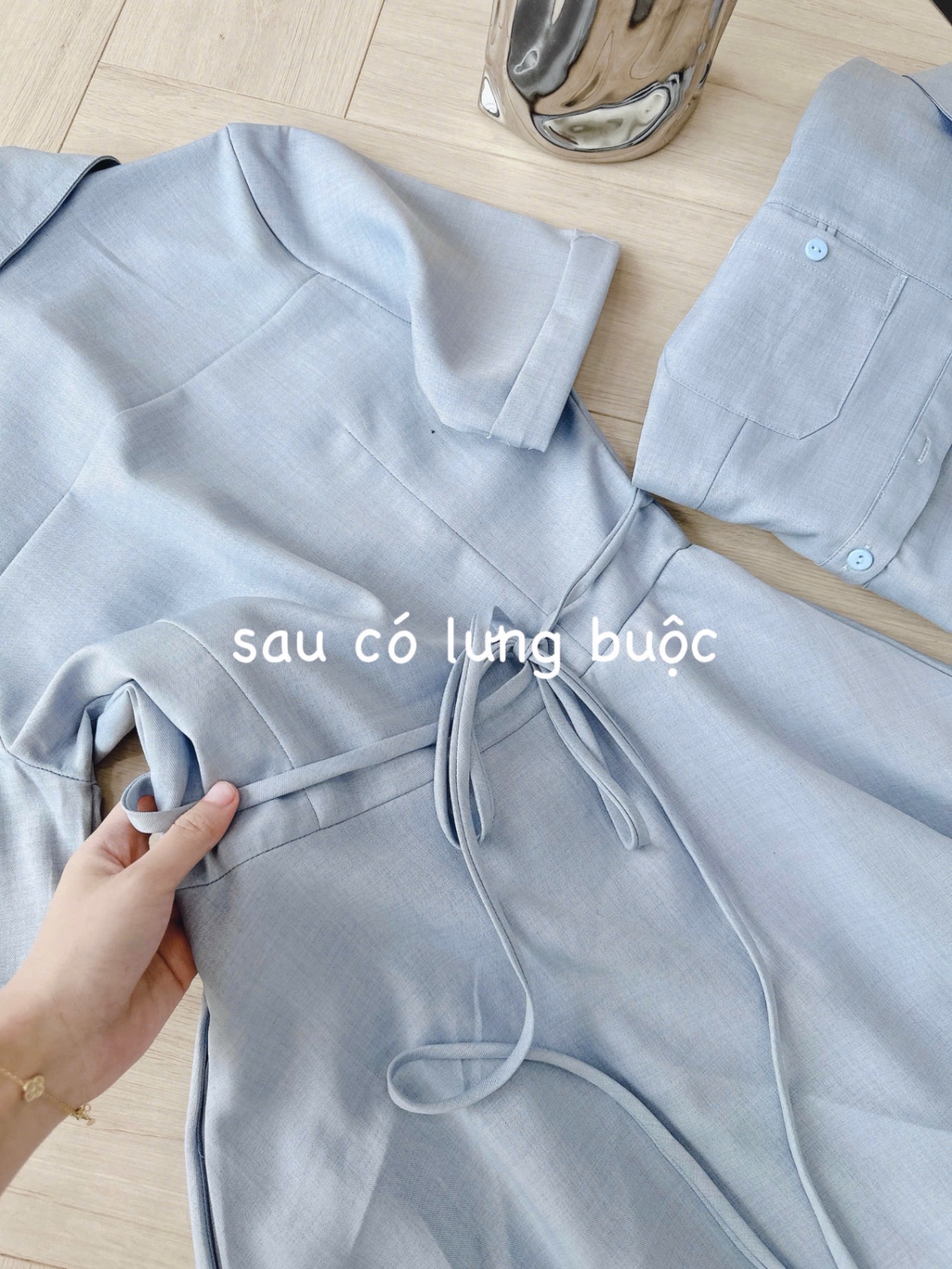 VÁY XANH XẾP LY TÚI NGỰC DÁNG DÀI