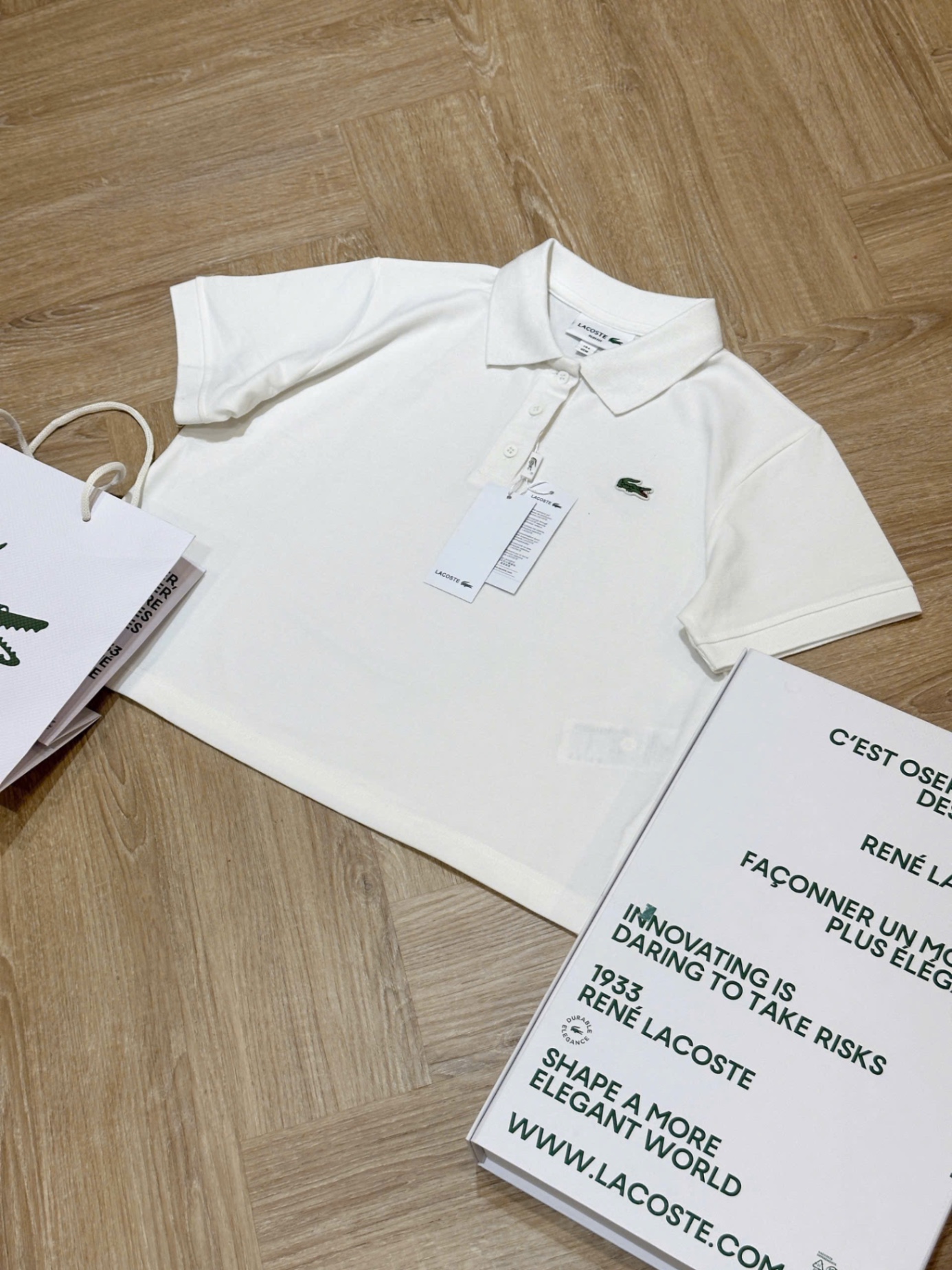 Hàng nhà máy ÁO POLO TRẮNG CÁ SẤU XANH XUẤT DƯ
