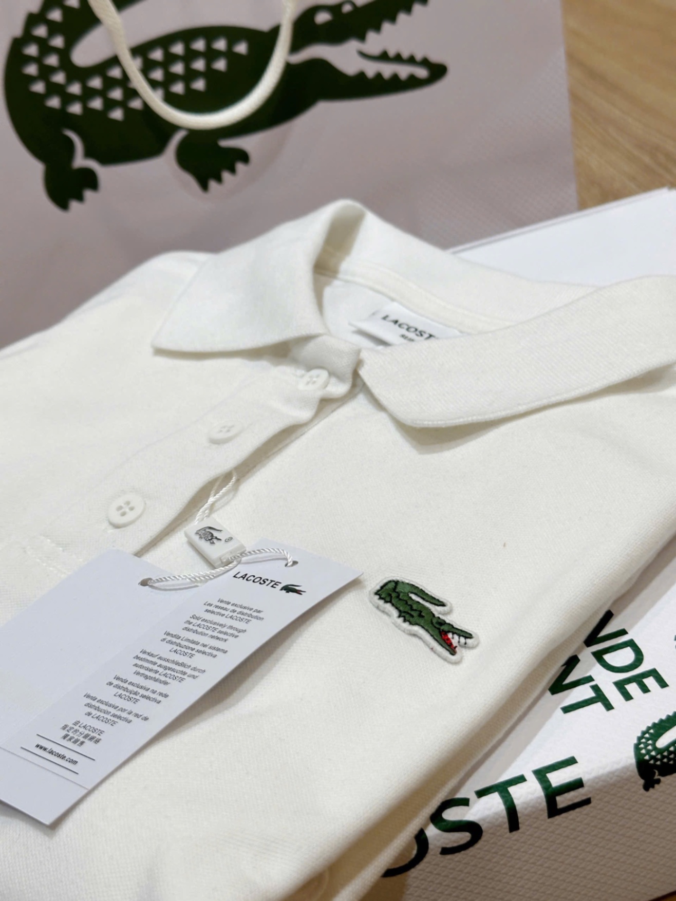 Hàng nhà máy ÁO POLO TRẮNG CÁ SẤU XANH XUẤT DƯ