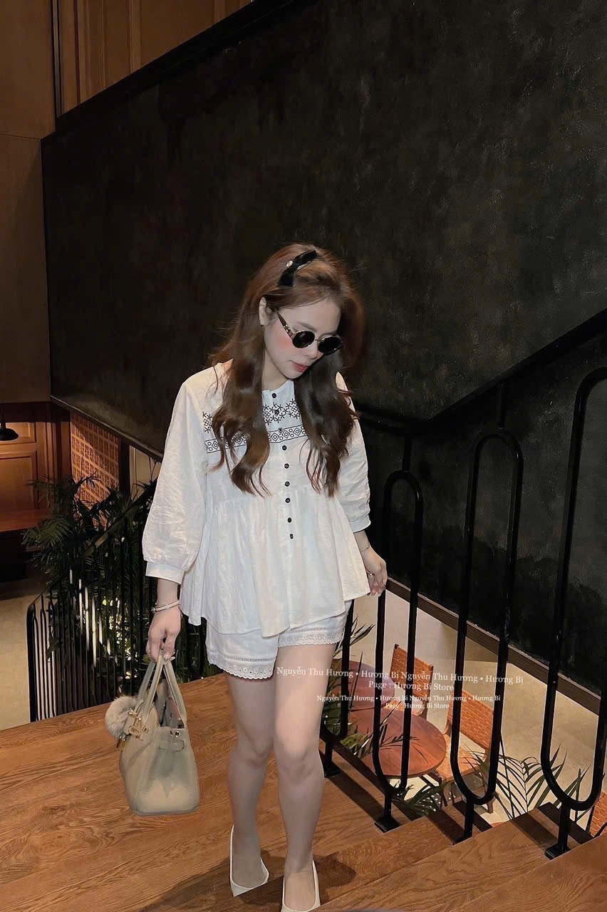 SET BỘ ĐŨI TRẮNG THÊU HOA ĐEN THIẾT KẾ