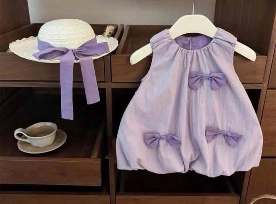 VÁY BÍ BA LỖ ĐÍNH NƠ KÈM MŨ BG