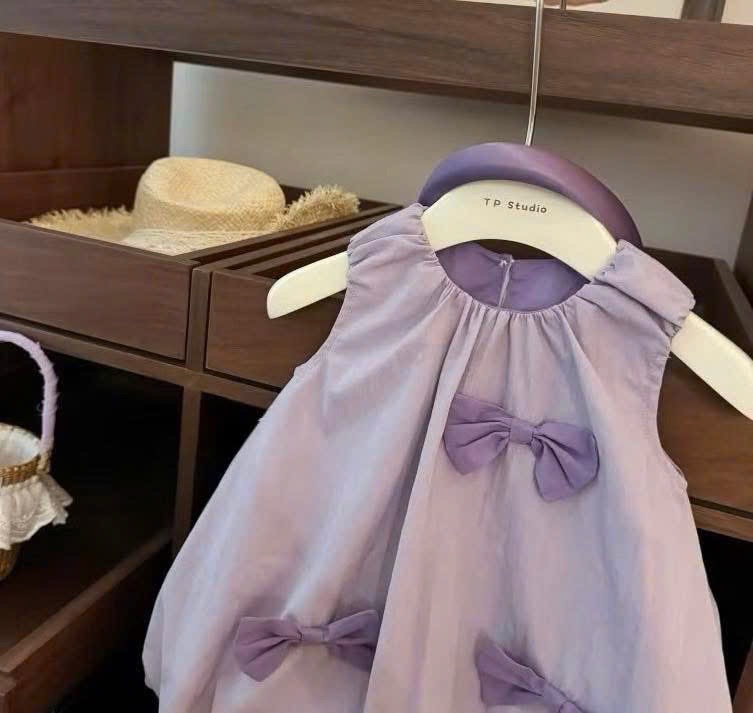 VÁY BÍ BA LỖ ĐÍNH NƠ KÈM MŨ BG
