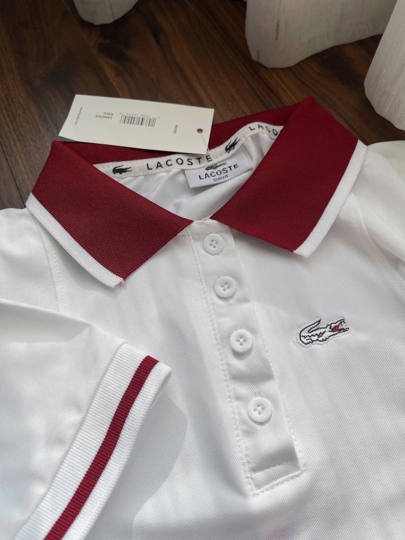 BỘ ĐÙI POLO TRÂNG QUẦN SOOC ĐỎ