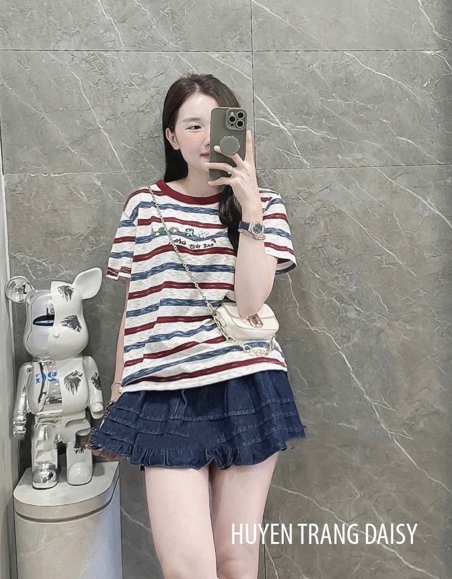 ÁO CỘC CT XƯỢC KẺ ĐỎ NỮ