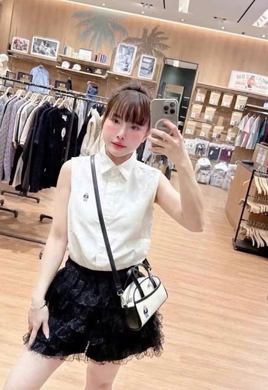 ÁO SƠ MI TRẮNG CỔ ĐỨC XN THÊU NGỰA