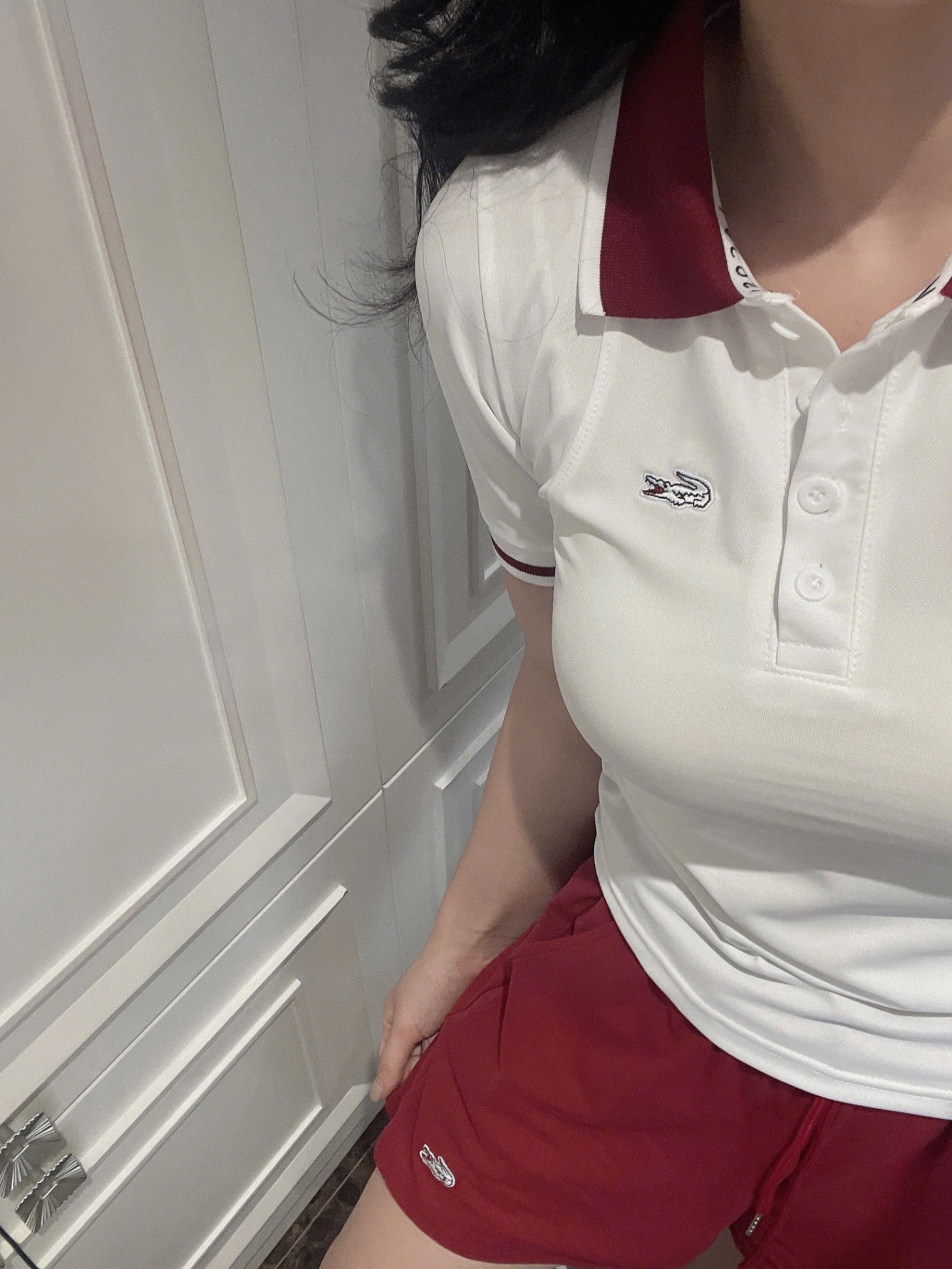 BỘ ĐÙI POLO TRÂNG QUẦN SOOC ĐỎ
